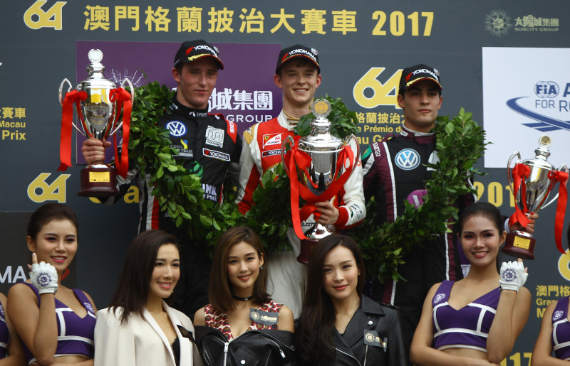 SJM Theodore Racing by Prema won the Macau Grand Prix qualification race with Callum Illot.