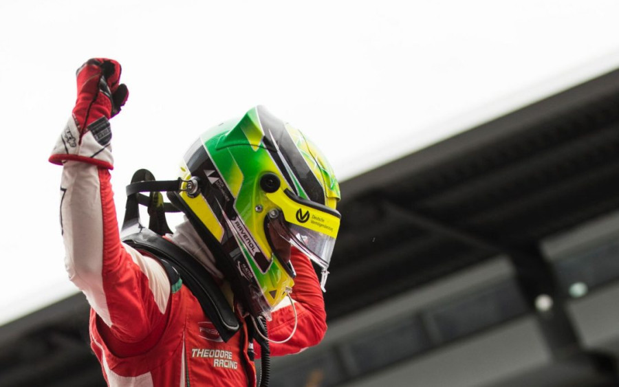 Mick Schumacher wins Race 1 and takes the Championship lead