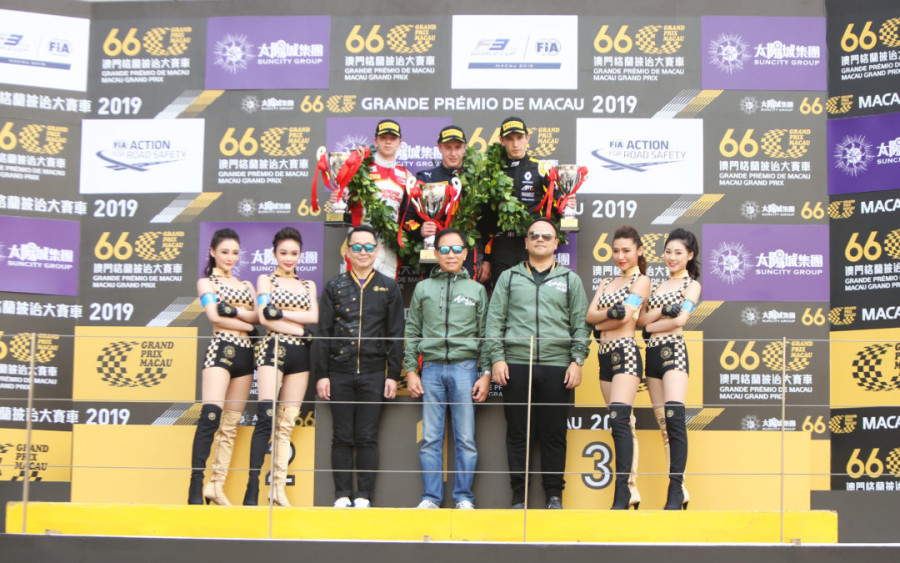 Robert Shwartzman takes second-place finish in Macau qualification race for SJM Prema Theodore Racing