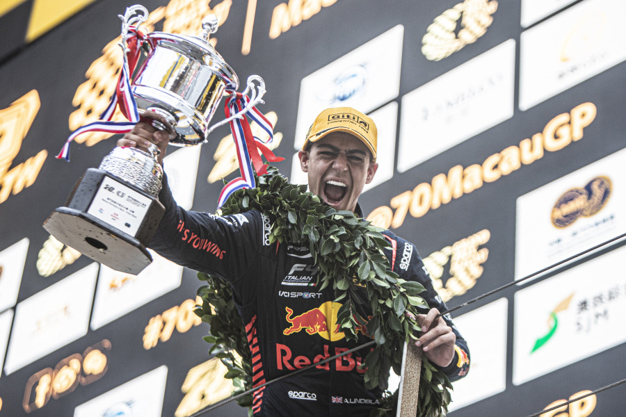 SJM Theodore PREMA Racing delivers dominant win in Macau Formula 4 Race